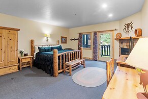 Daniels Summit Lodge