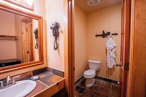 Daniels Summit Lodge