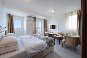 Hotel Adrovic Sveti Stefan