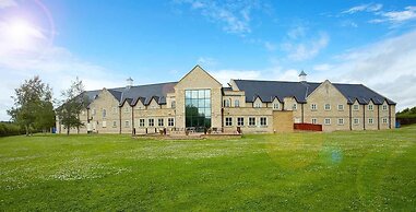 Best Western Plus Pastures Hotel