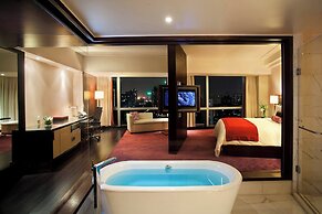 Renaissance Beijing Capital Hotel