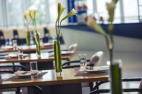 Renaissance Beijing Capital Hotel