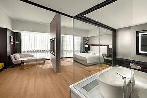 Renaissance Beijing Capital Hotel