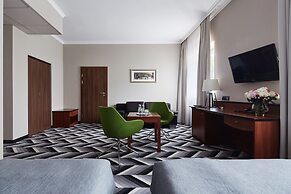 Hotel Apis