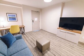 Hilton Garden Inn Lakewood