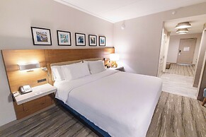 Hilton Garden Inn Lakewood