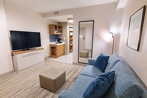 Hilton Garden Inn Lakewood