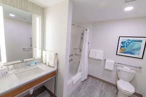 Hilton Garden Inn Lakewood