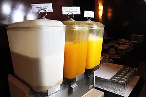 Radisson Colon 2,000 Hotel & Casino