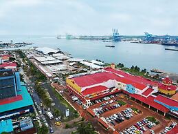 Radisson Colon 2,000 Hotel & Casino