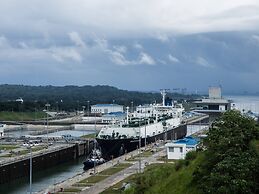 Radisson Colon 2,000 Hotel & Casino