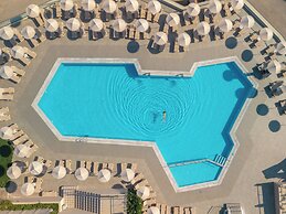 Themis Beach Hotel