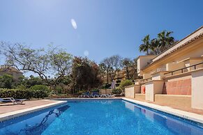 Elviria Hills Living