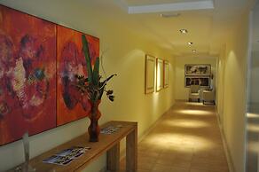 Elviria Hills Living