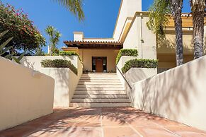 Elviria Hills Living