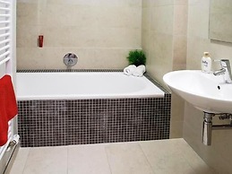 RiverView Palace Apartments