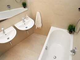 RiverView Palace Apartments