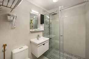 Little Diamond Hotel