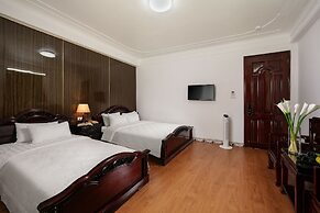 Little Diamond Hotel