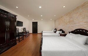 Little Diamond Hotel