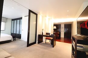 The Quarter Saladaeng by UHG