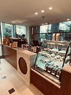 The Quarter Saladaeng by UHG