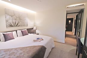 The Quarter Saladaeng by UHG