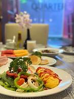 The Quarter Saladaeng by UHG