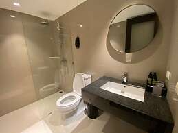 The Quarter Saladaeng by UHG