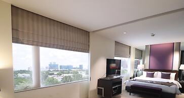 The Quarter Saladaeng by UHG