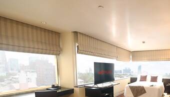 The Quarter Saladaeng by UHG