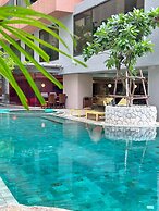 The Quarter Saladaeng by UHG