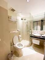 The Quarter Saladaeng by UHG