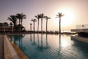 QAWRA Palace Resort & SPA
