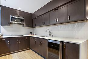 BLVD Hotel and Studios Universal-Hollywood, an Ascend Collection Hotel