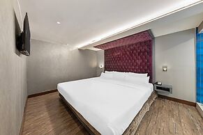 BLVD Hotel and Studios Universal-Hollywood, an Ascend Collection Hotel