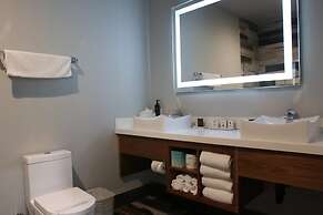 BLVD Hotel and Studios Universal-Hollywood, an Ascend Collection Hotel