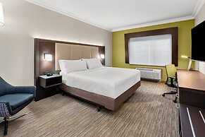 Holiday Inn Express & Suites Klamath Falls Central by IHG