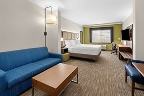 Holiday Inn Express & Suites Klamath Falls Central by IHG