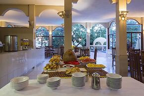 Victoria Falls Rainbow Hotel