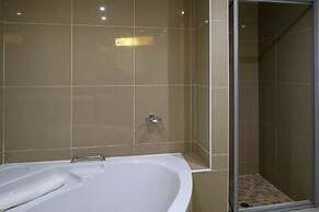 Victoria Falls Rainbow Hotel