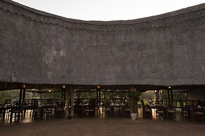 A'Zambezi River Lodge