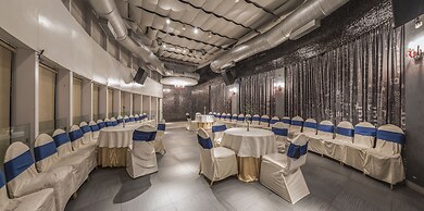 The Regale by Tunga