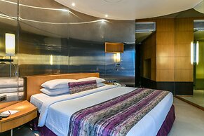 The Regale by Tunga