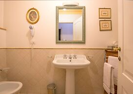 La Casa del Garbo - Luxury Rooms & Suite