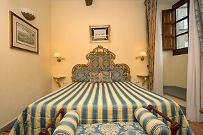 La Casa del Garbo - Luxury Rooms & Suite