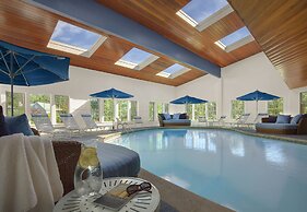 Ocean Mist Beach Hotel & Suites