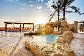 AX Sunny Coast Resort & Spa