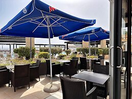 AX Sunny Coast Resort & Spa