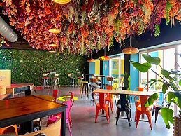 AX Sunny Coast Resort & Spa